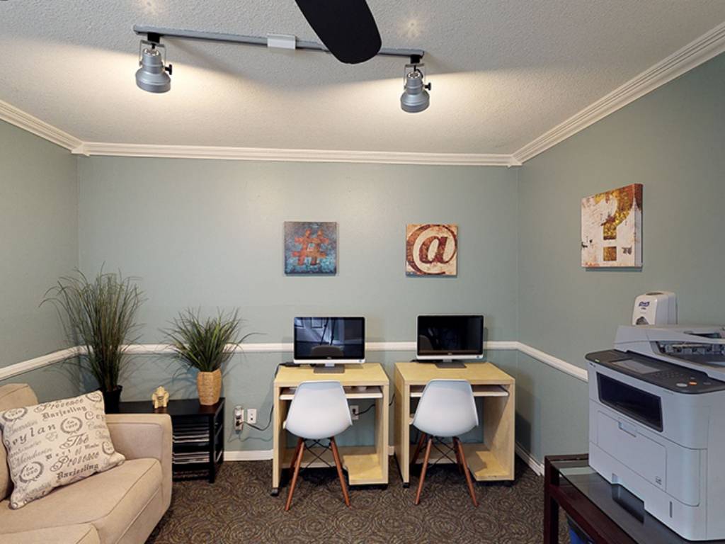 Apartments for Rent near UCR Summer Meadows Photos